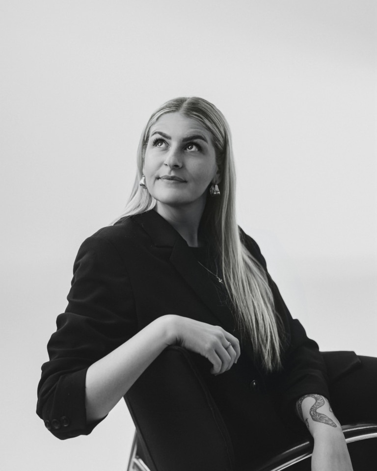 Julia Schwebs, CI & Buchsatz